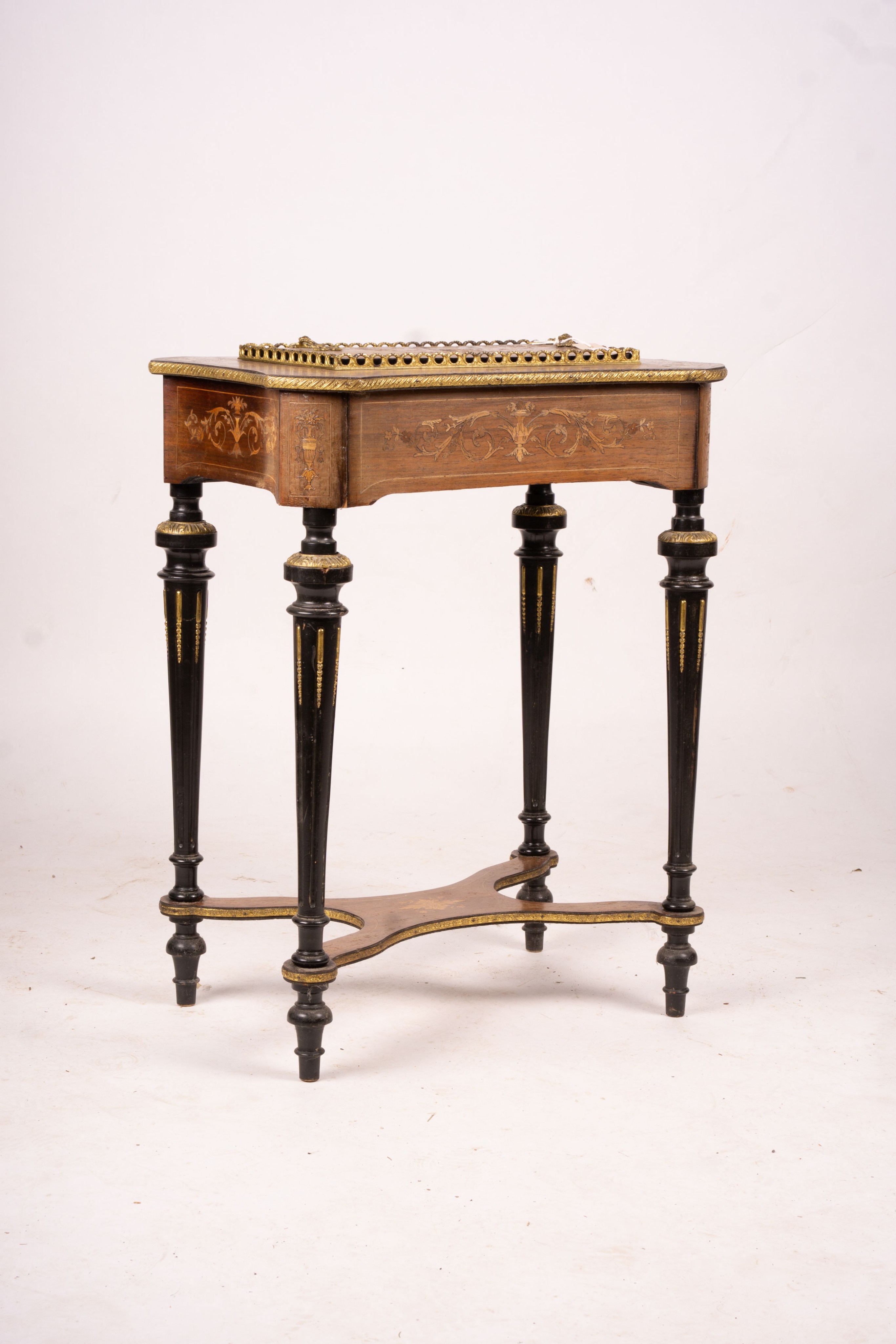 A 19th century French marquetry inlaid kingwood jardiniere table, width 60cm, depth 40cm, height 75cm